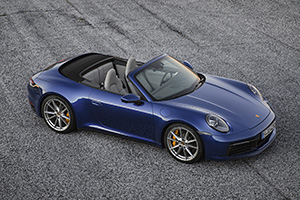 Topless de zomer in met de Porsche 992 Cabriolet