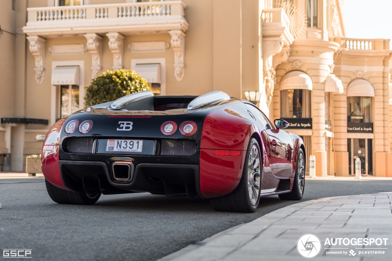 Nieuwe Veyron gespot in Monaco, het kan nog!