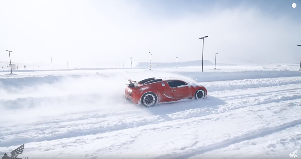 Filmpje: Bugatti Veyron doet dienst als sneeuwschuiver