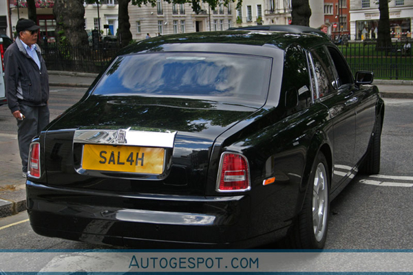 Colors of the rainbow: Rolls Royce Phantom