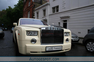 Colors of the rainbow: Rolls Royce Phantom