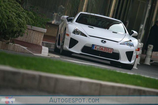 Gespot: Lexus LFA in Monaco