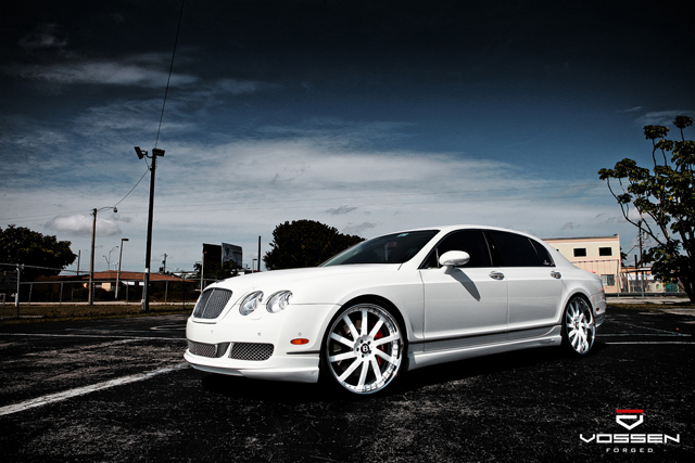 Dikke velgen van Vossen Forged voor Bentley Contintenal Flying Spur
