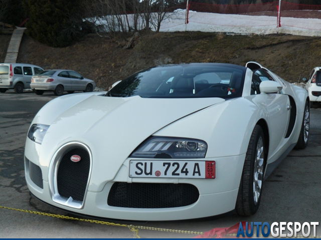 Spot van de dag: Bugatti Veyron 16.4 Grand Sport is ook geschikt voor de wintersport