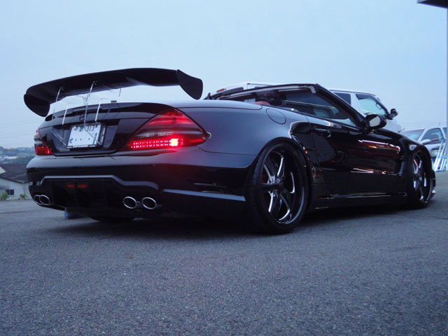 Bizarre tuning door PPT op twee degelijke Mercedes-Benzen