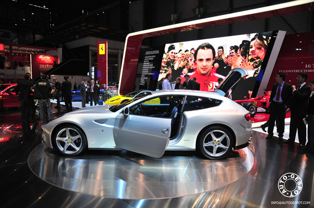 Genève 2011: Ferrari FF