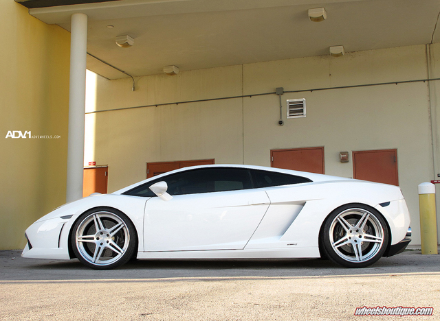 Lamborghini Gallardo LP560-4 op ADV1 Deepness velgen