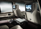Live in Genève: Range Rover Autobiography Ultimate Edition