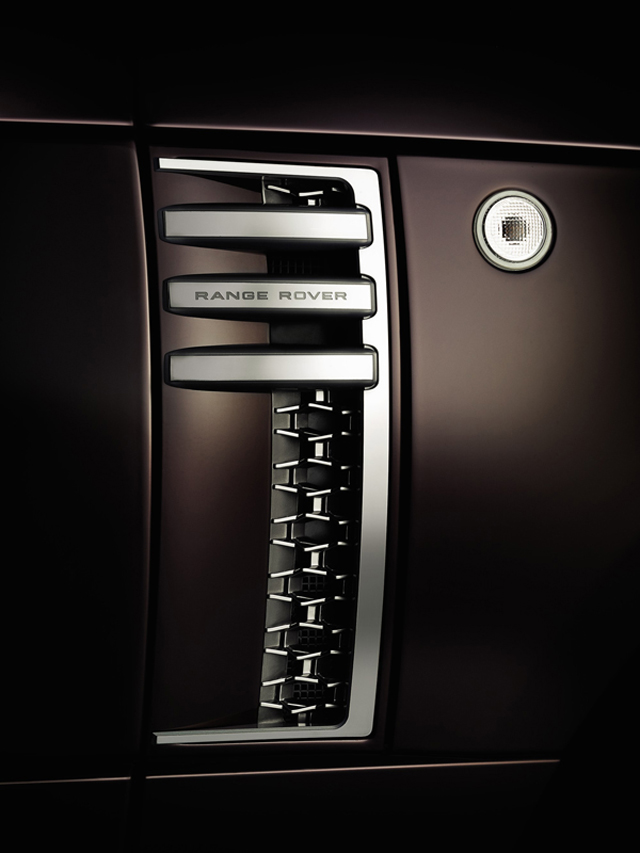 Live in Genève: Range Rover Autobiography Ultimate Edition