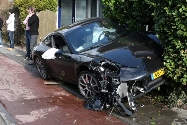 Gecrasht: gloednieuwe Porsche 991 Carrera S