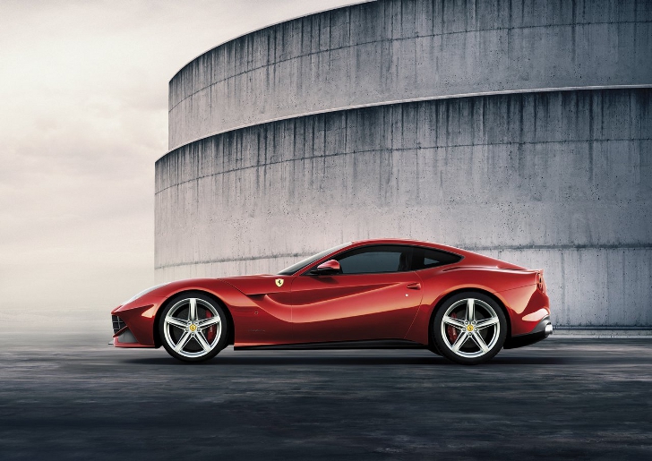 Ferrari overweegt V12 hybride 
