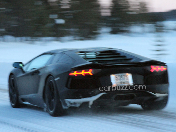 Spyshots: Lamborghini Aventador LP700-4 Roadster