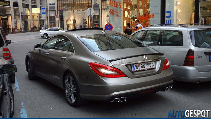 Gespot: matte kleuren deel 101