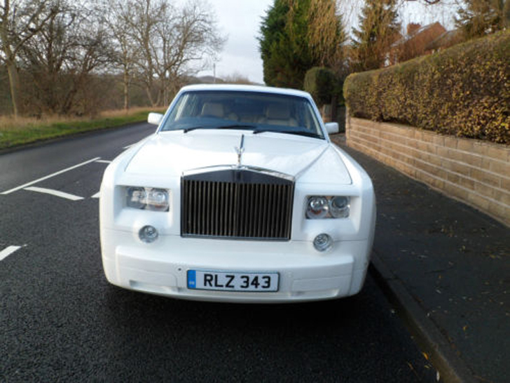 Rolls Royce Phantom Replica of een verminkte Bentley Turbo RL?