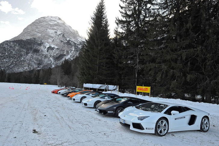Winterse plaatjes: Lamborghini winter academy