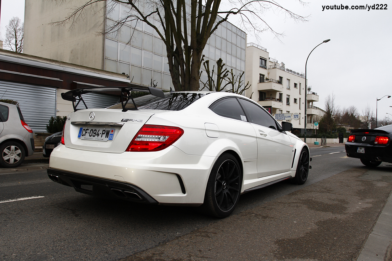 Evenement: Cars & Coffee Parijs