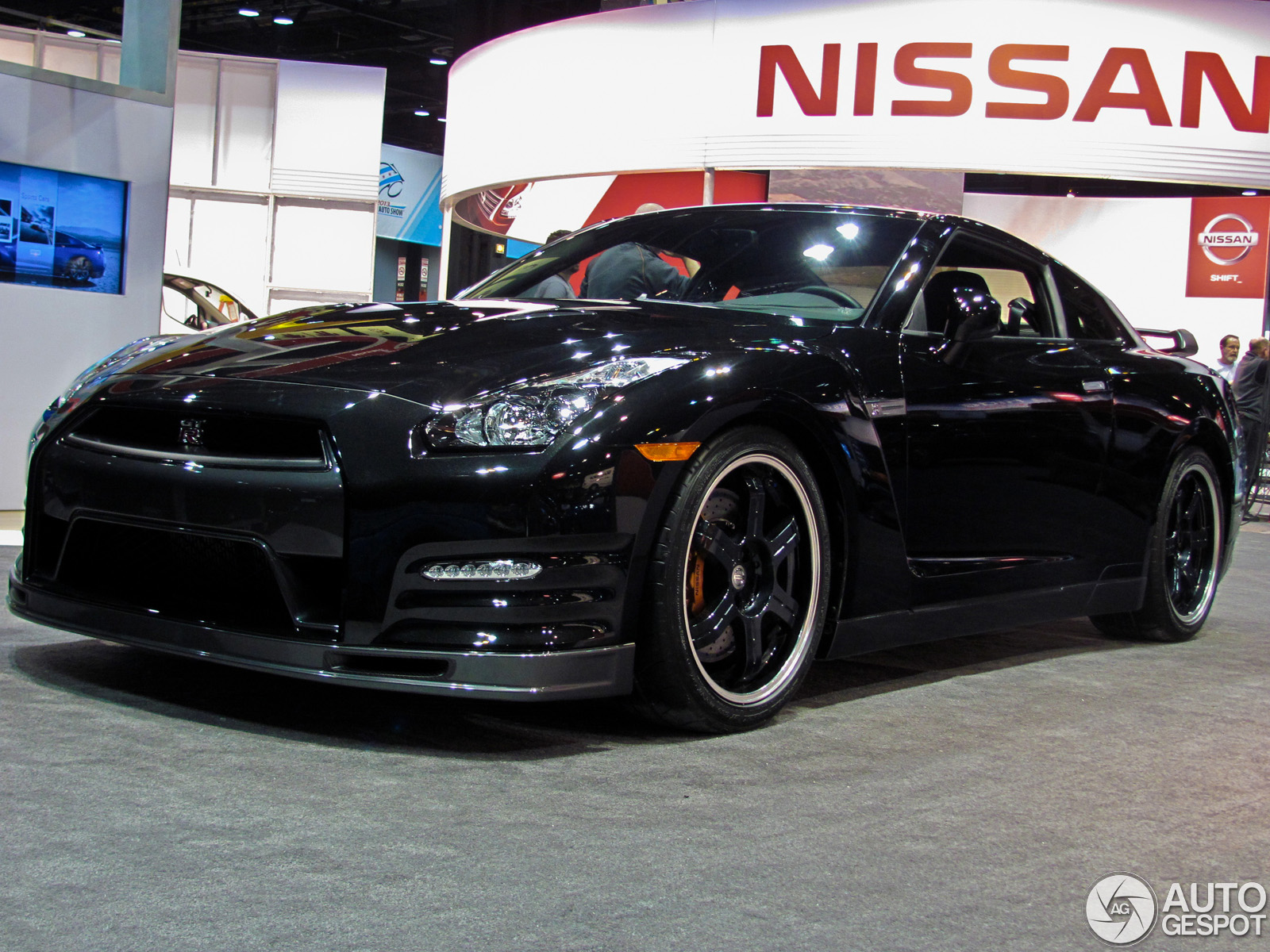 Chicago Motor Show 2013: Nissan GT-R Track Edition 2014 