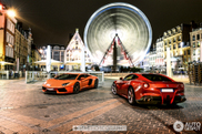 Une Lamborghini Aventador LP700-4 et une Ferrari F12berlinetta
