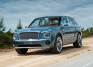 Le SUV de luxe de Bentley a le feu vert !