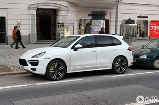 Sportieve primeurs: Cayenne Turbo S 2013 & Cayenne GTS 2013