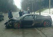 Le footballeur Guillaume Gillet crashe son Audi R8