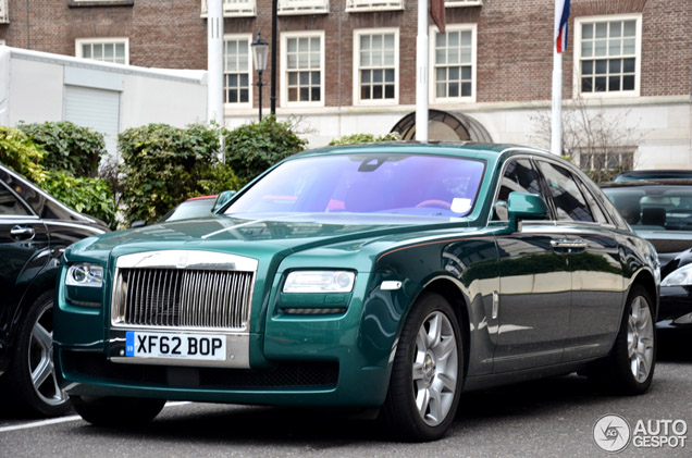 Gespot: fraaie Rolls-Royce Ghost in Londen