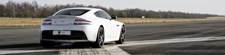 Ślicznotka: Aston Martin V12 Vantage