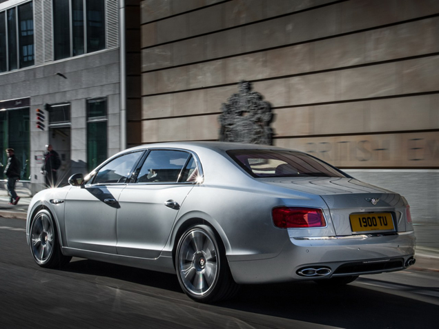 Bentley Flying Spur V8 heeft een prijs in Nederland en België!