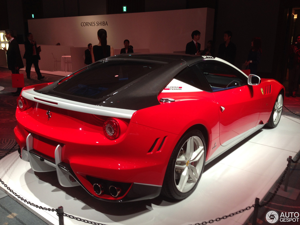 Ferrari SP FFX staat op de Tokyo Motorshow