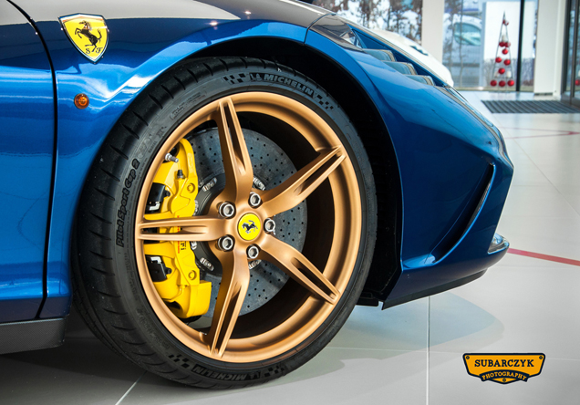 Fotoverslag: Ferrari dealer in Katowice