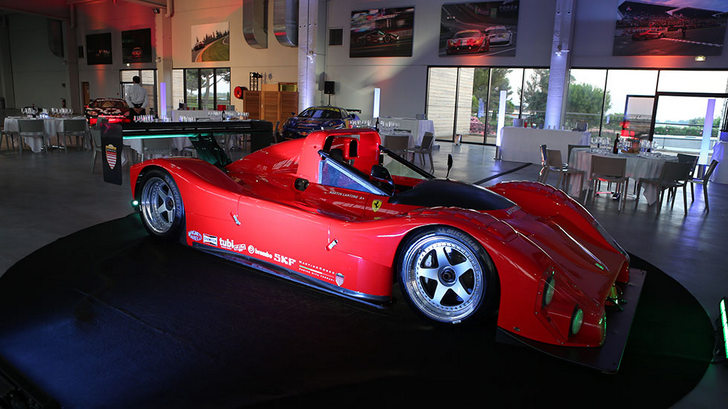 Nederlander zet Ferrari P333 en 599XX Evo te koop