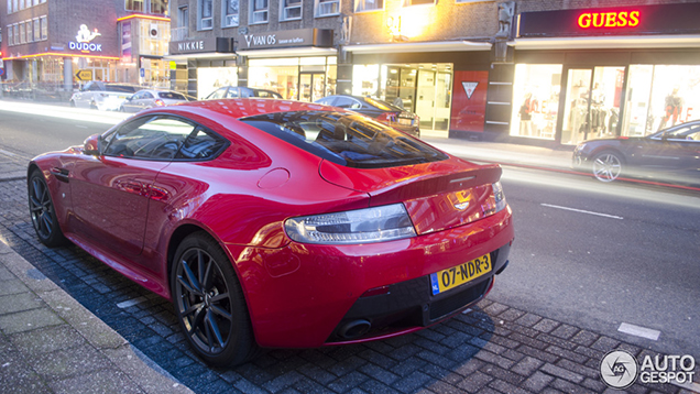 Spot van de dag: Aston Martin V12 Vantage