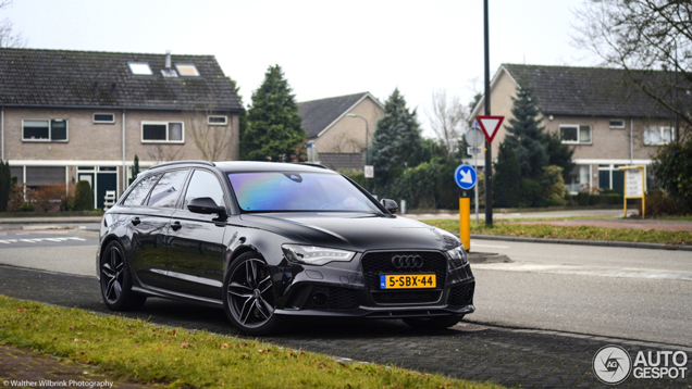 Spot van de dag: Een duistere Audi RS6 Avant C7