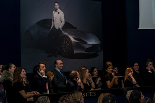 Aston Martin DB10 voor astronomisch bedrag verkocht