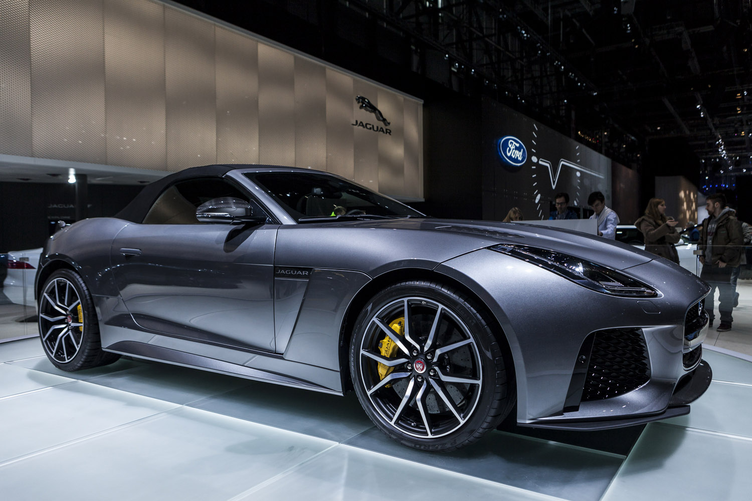 Genève 2016: Jaguar F-TYPE SVR