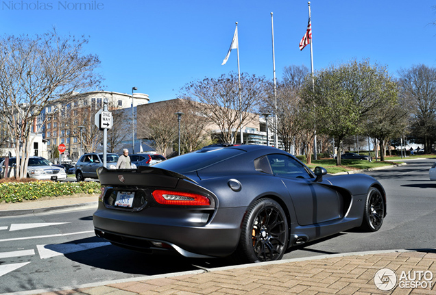 Gespot: SRT Viper GTS Time Attack Anodized Carbon Edition