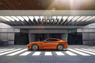 Jaguar start met verkoop snelste F-TYPE ooit
