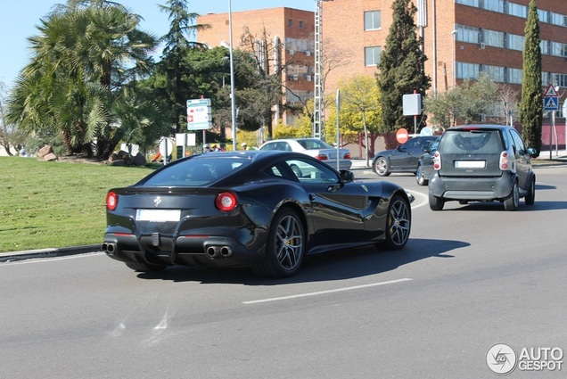 Koke rijdt nu al een Ferrari F12berlinetta