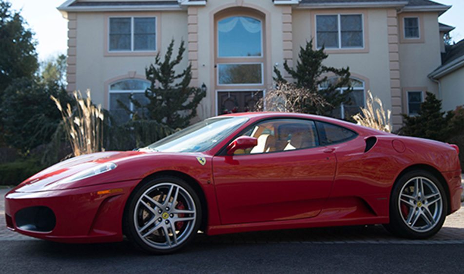 Donald Trump's ex Ferrari F430 te koop