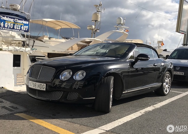 Bentley Continental GTC Speed heeft het zwaar in Marbella
