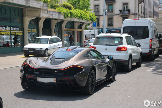 McLaren P1 in het bruin is best sexy