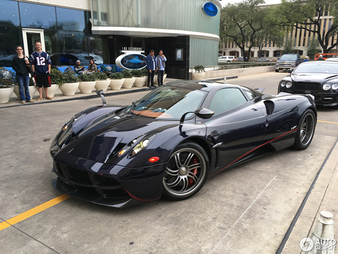 Spot of the Day USA: Pagani Huayra in Houston