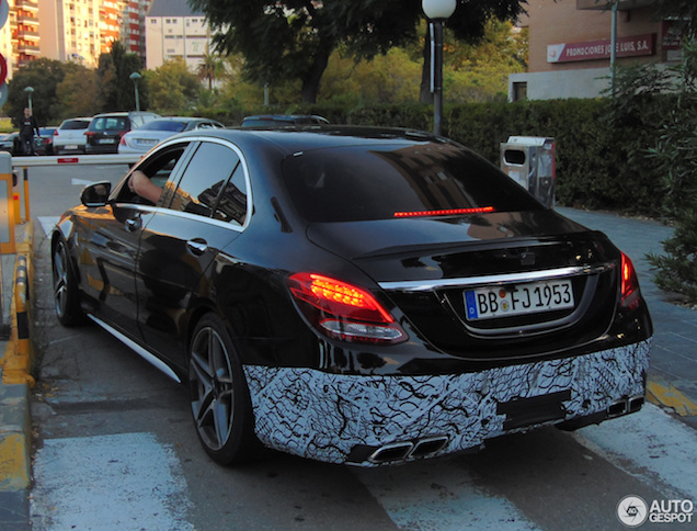 Spyshots: Mercedes-AMG C 63 facelift