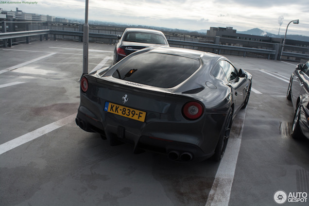 Spot van de dag: Ferrari F12berlinetta