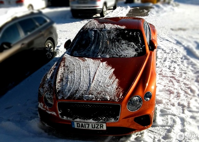 Nieuwe Bentley Continental GT gespot in winterse omstandigheden