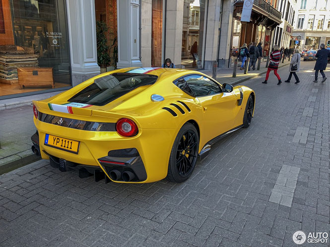 Ferrari F12tdf werkte als magneet in Antwerpen