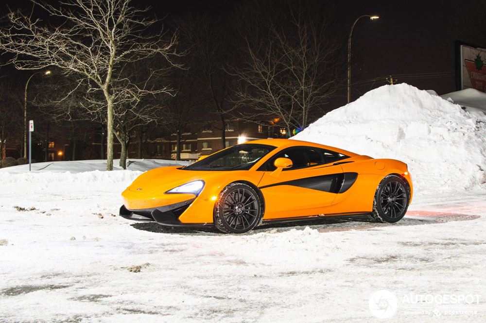 This orange McLaren 570S brings great contrast in the snow