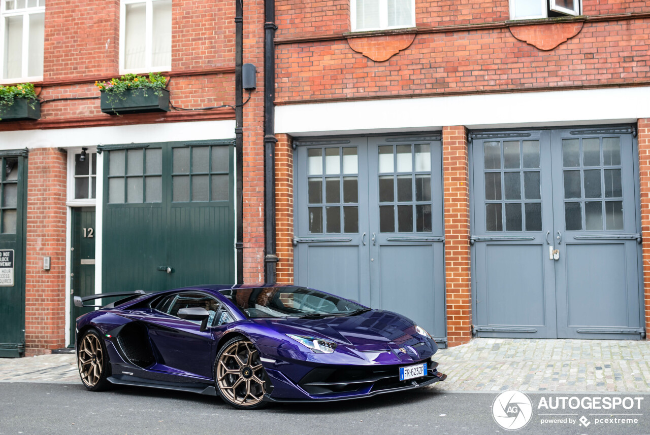 Top Spot: Purple Lamborghini Aventador SVJ