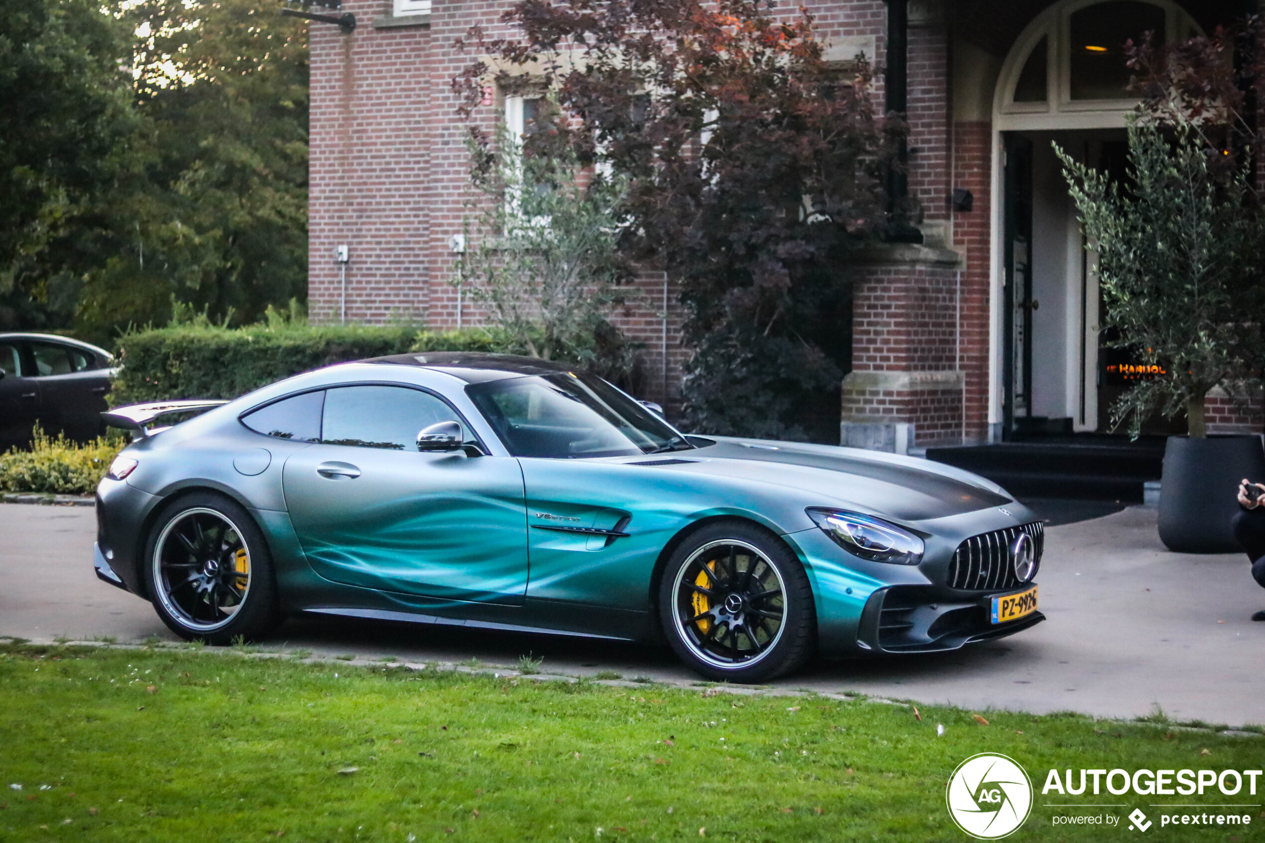 Spot van de dag: Mercedes AMG GT-R
