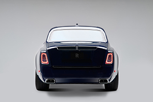 Rolls-Royce Koa Phantom is uitgevoerd met speciaal hout uit Hawaï